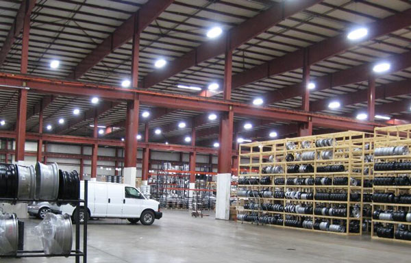 den-led-chieu-sang-phan-xuong